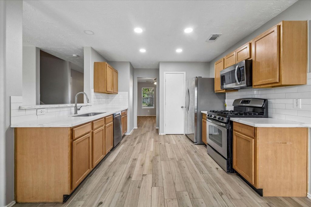 Photo of 21211 Grand Linden Court, Humble, TX 77338 (MLS # 85995318)