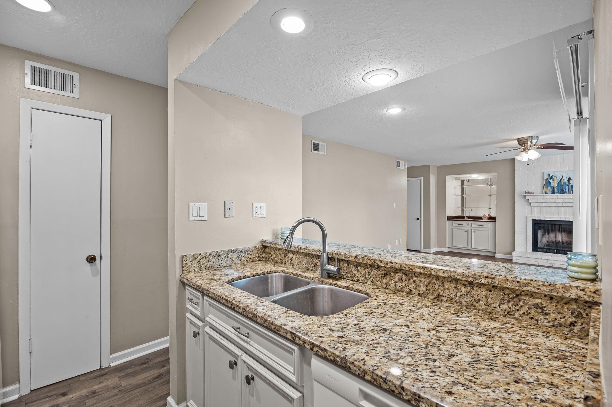 250 El Dorado Boulevard 127