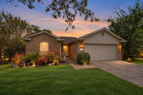 Photo of 10614 Twin Circles Drive, Montgomery, TX 77356 (MLS # 78003648)