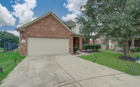 Photo of 26211 Crystal Cove Lane, Richmond, TX 77406 (MLS # 8168321)