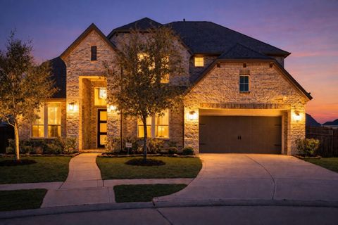 Photo of 28927 Ember Crest Lane, Fulshear, TX 77441 (MLS # 98207310)