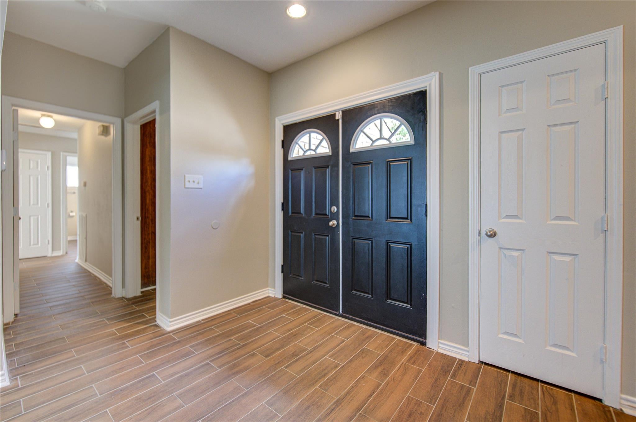 1063 Apache Falls Drive