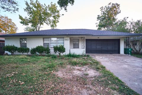 Photo of 5815 Hornwood Drive, Houston, TX 77081 (MLS # 8570374)