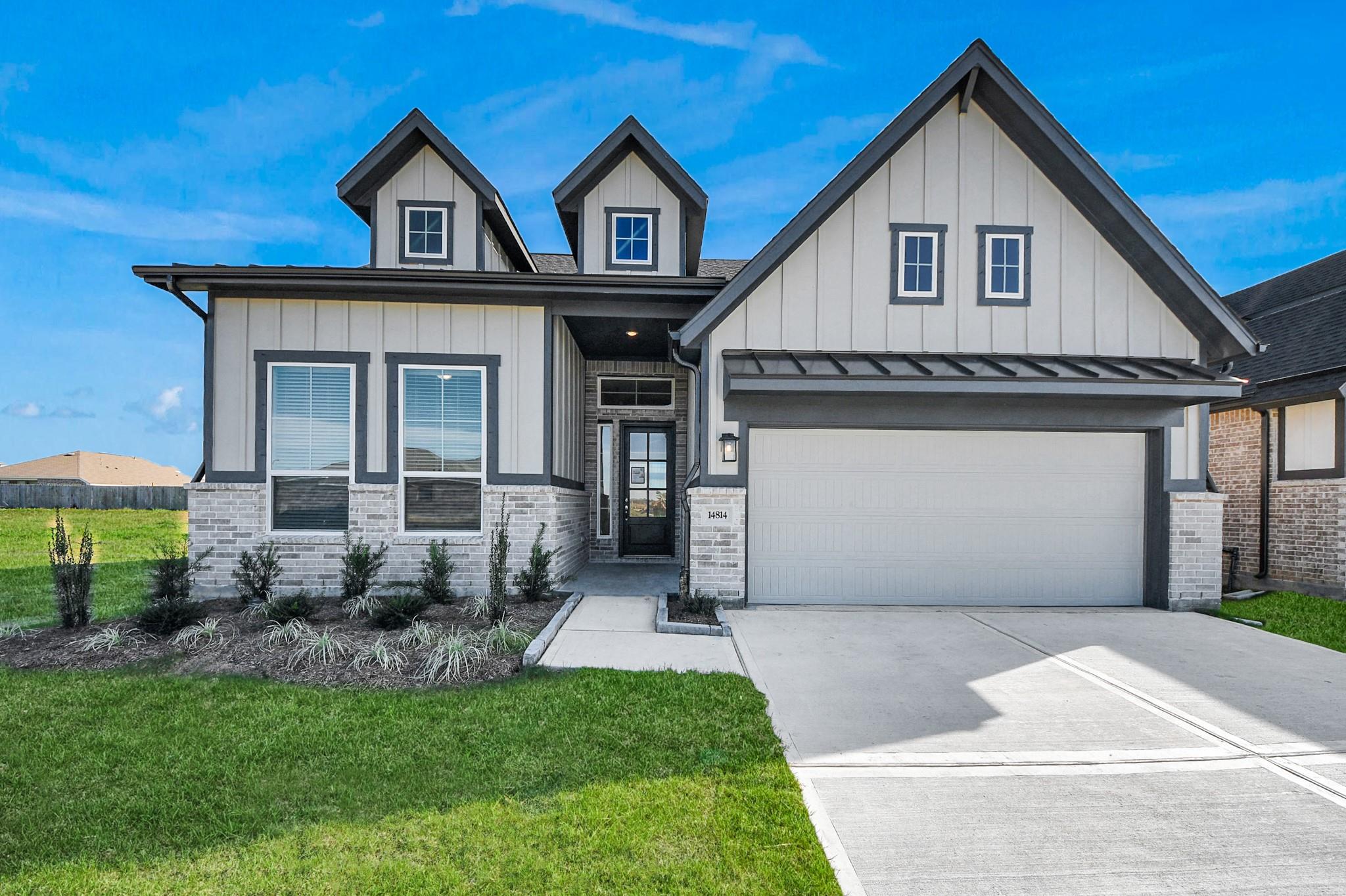 9507 Chateau Hill