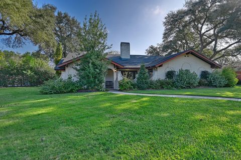 Photo of 1015 N Fowlkes Street, Sealy, TX 77474 (MLS # 57531826)