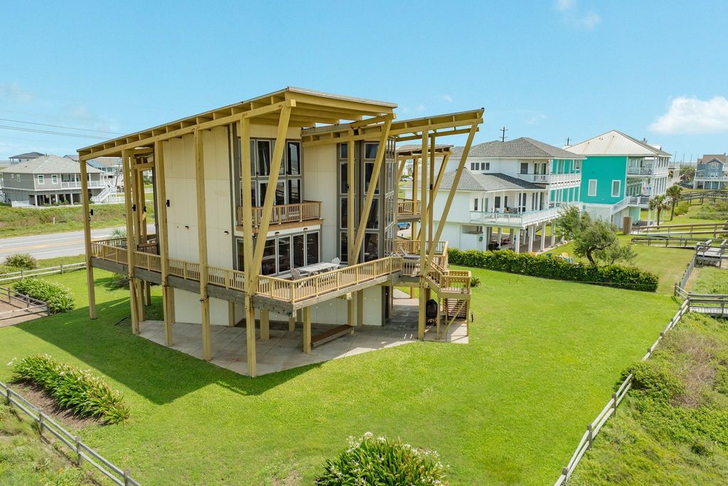 Photo of 21127 W Sand Hill Drive, Galveston, TX 77554 (MLS # 98583160)