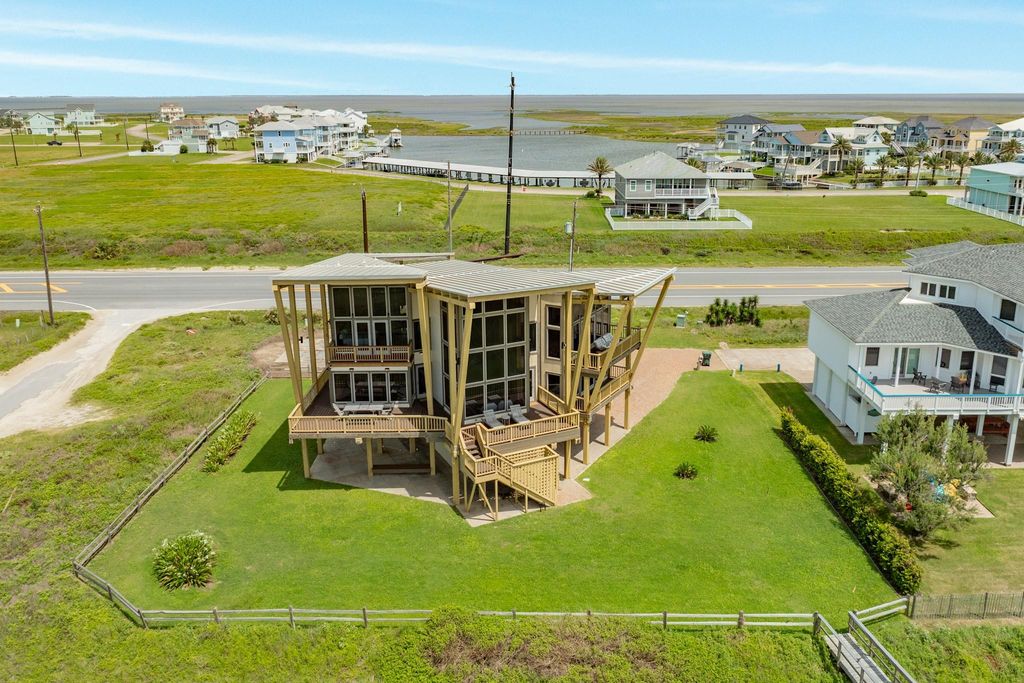 Photo of 21127 W Sand Hill Drive, Galveston, TX 77554 (MLS # 98583160)