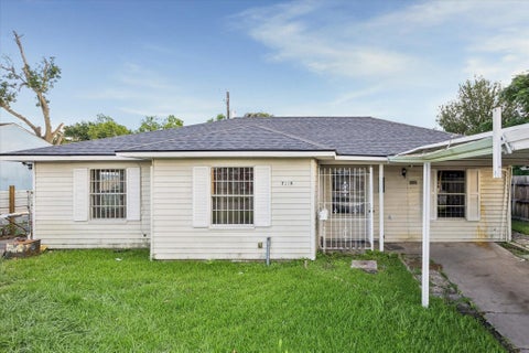 Photo of 7119 Long Point Road, Houston, TX 77055 (MLS # 30513371)