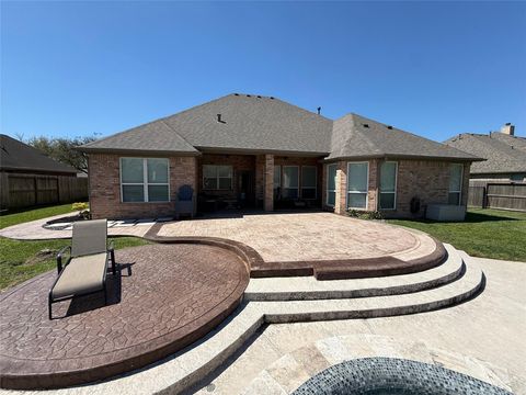 2811 Knob Hill Street Pearland TX 77581