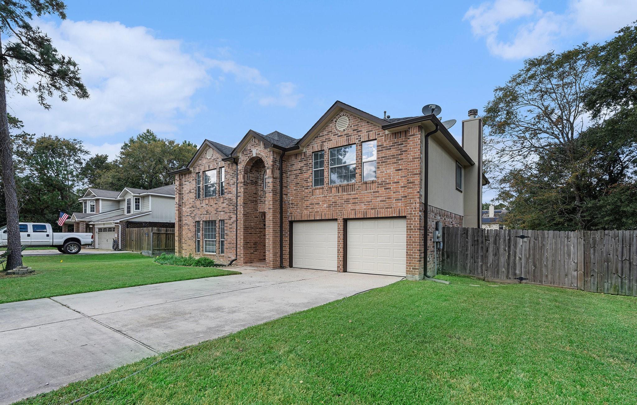 6902 Woodland Oaks