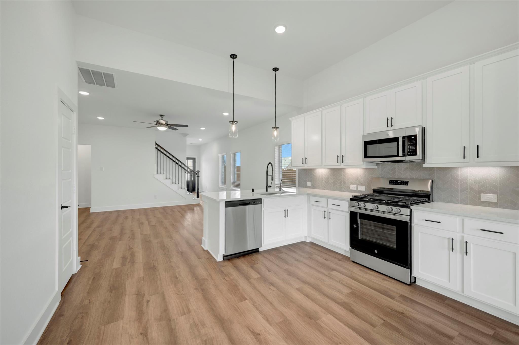 8210 Blue Shell Lane