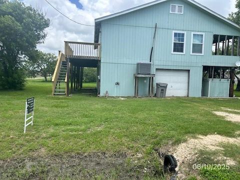 Photo of 501 S 15th Street, Seadrift, TX 77983 (MLS # 97706050)