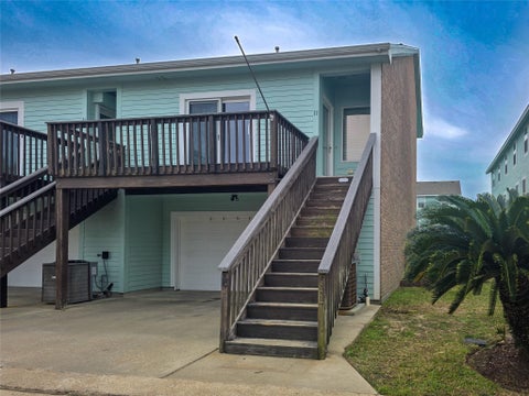 Townhouse For Sale - 3100 75th Street #11<br/> Galveston, TX 77551