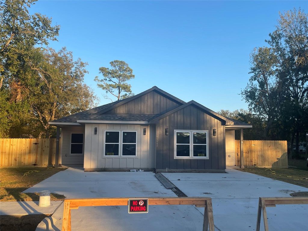 Photo of 7322 Phillips Street, Houston, TX 77088 (MLS # 18232834)