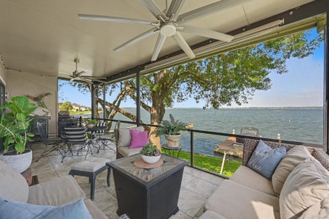 Photo of 1422 Bowsprit Point, Willis, TX 77318 (MLS # 39900168)