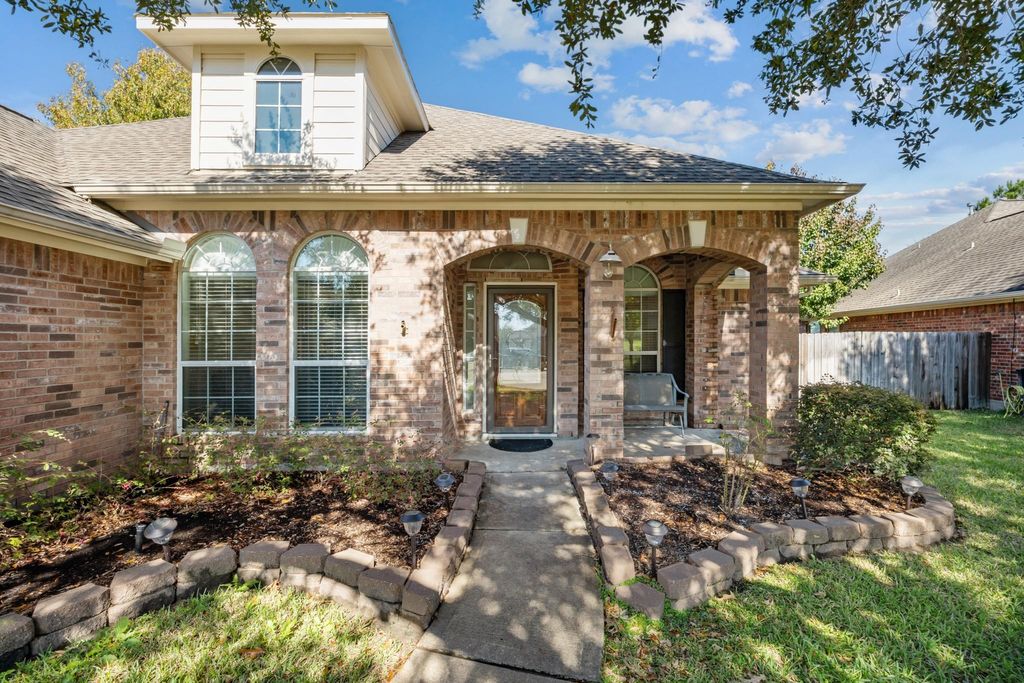 Photo of 6410 Pinewood Court, Katy, TX 77493 (MLS # 66187669)