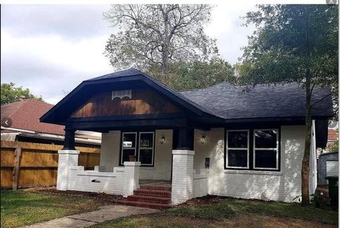 4313 Polk Street Houston TX 77023