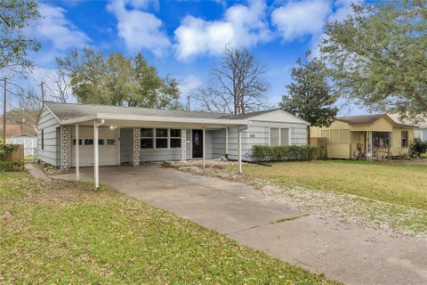 Photo of 116 12th Avenue N, Texas City, TX 77590 (MLS # 30226288)