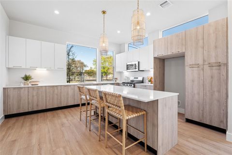 Photo of 1702 Bringhurst Street #B, Houston, TX 77020 (MLS # 28211162)