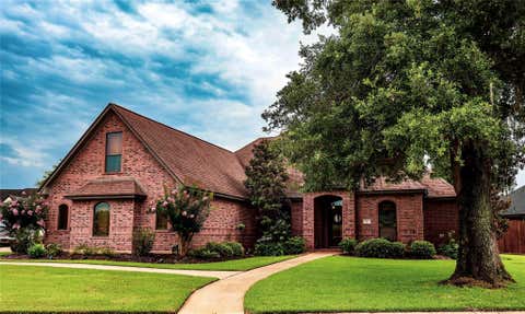 Photo of 51 Red Maple Court, Lake Jackson, TX 77566 (MLS # 7674952)