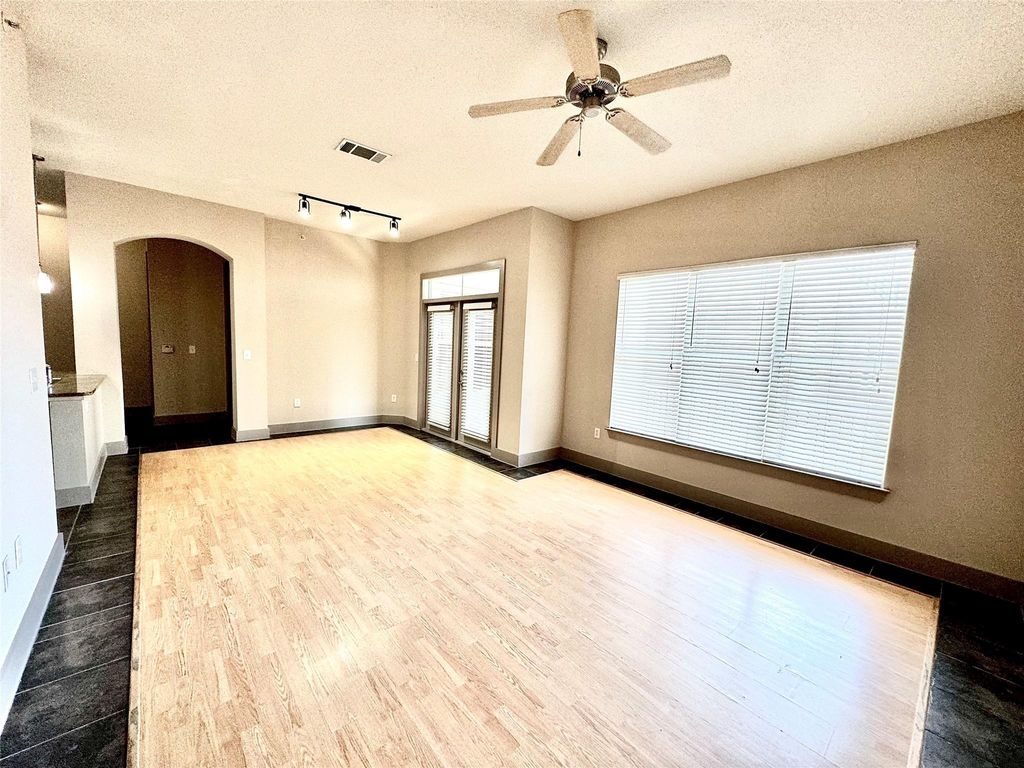 Photo of 3660 Richmond Avenue #266, Houston, TX 77046 (MLS # 87281659)