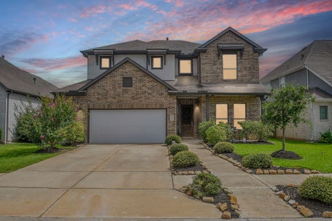 Photo of 10618 Emory Park, Missouri City, TX 77459 (MLS # 32495321)