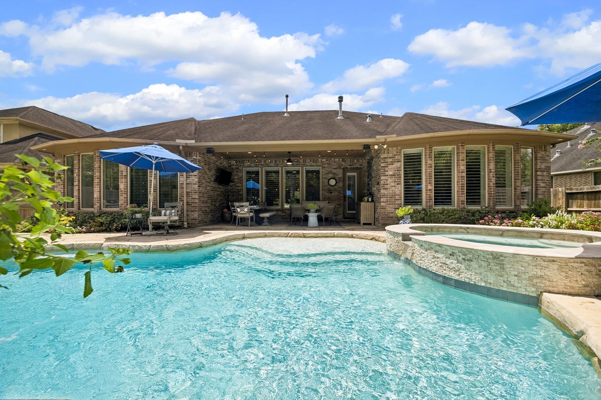 6407 Dexter Bluff Court
