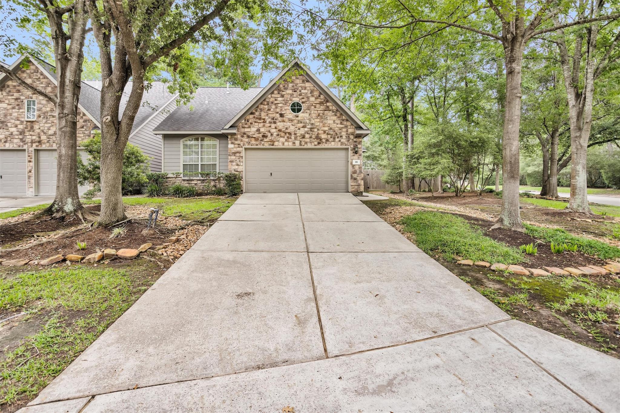 18 Endor Forest Place