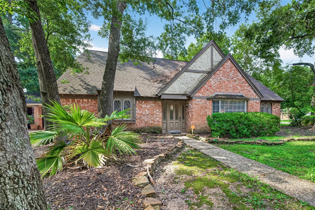 Photo of 5623 Pinewilde Drive, Houston, TX 77066 (MLS # 51354144)