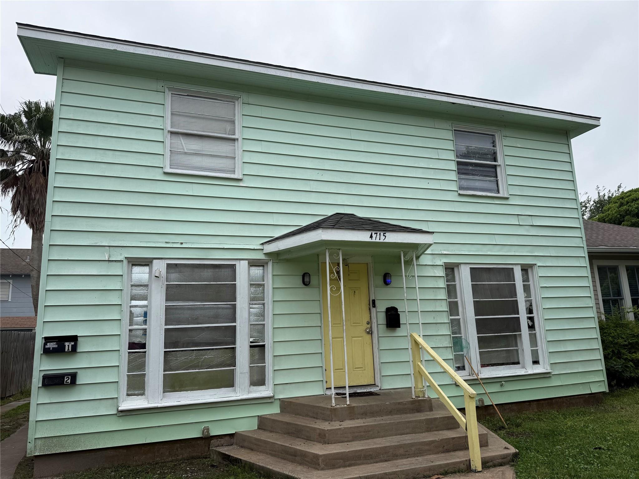 4715 Avenue R 1/2