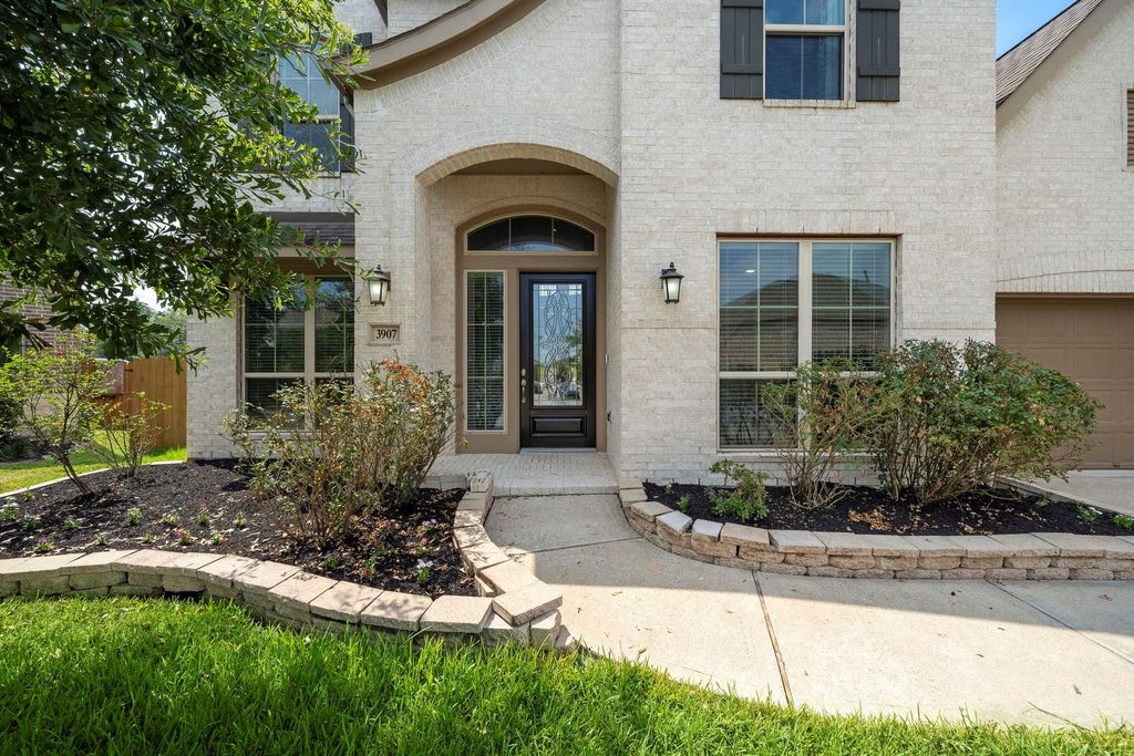 Photo of 3907 Pinecrest Peak Drive, Spring, TX 77386 (MLS # 55933491)