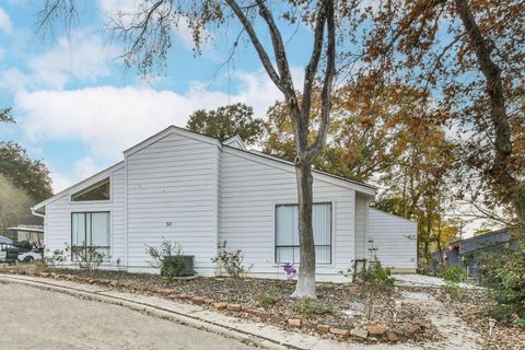 Photo of 50 April Village Vlg, Conroe, TX 77356 (MLS # 49635674)