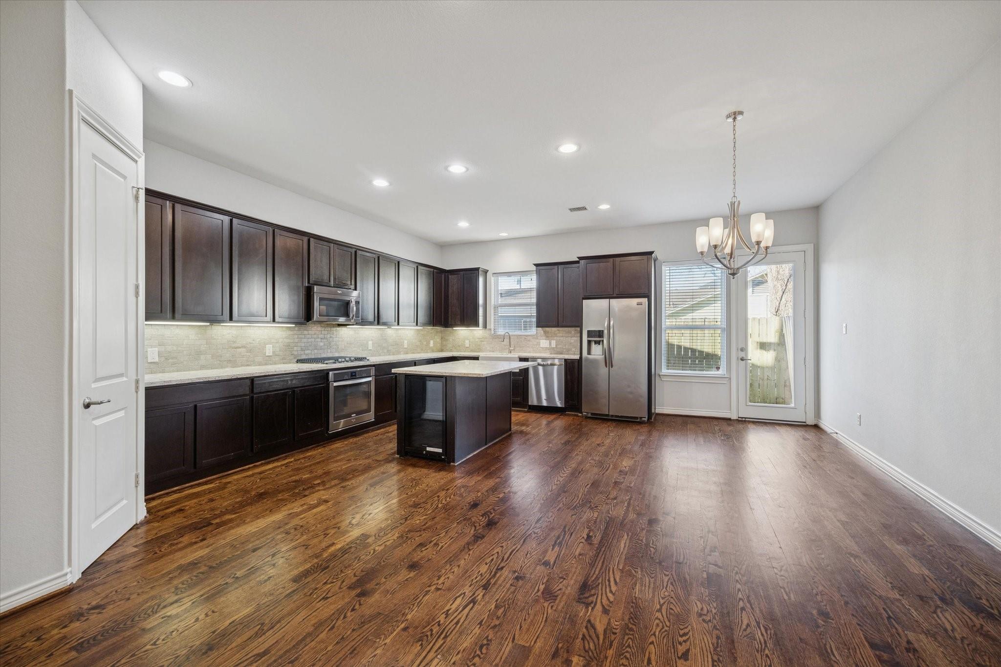 1113 E 27th Street