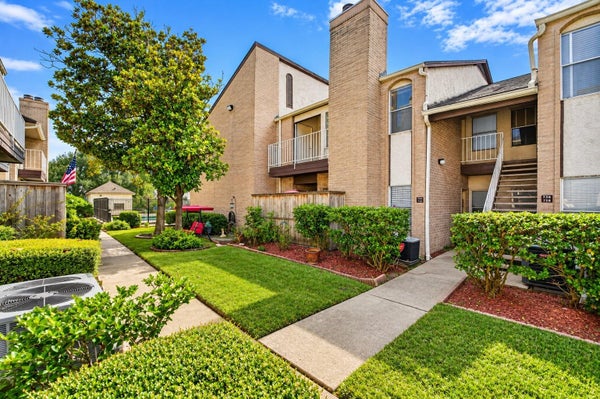 2011 SPENWICK DR APT 724, HOUSTON, TX 77055 - Image cd30ef9ad798250cdf63ef7b6df6c8c8/1141826395