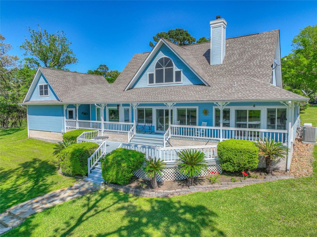 Photo of 331 Memphis Bell Ln, Trinity, TX 75862 (MLS # 12991741)