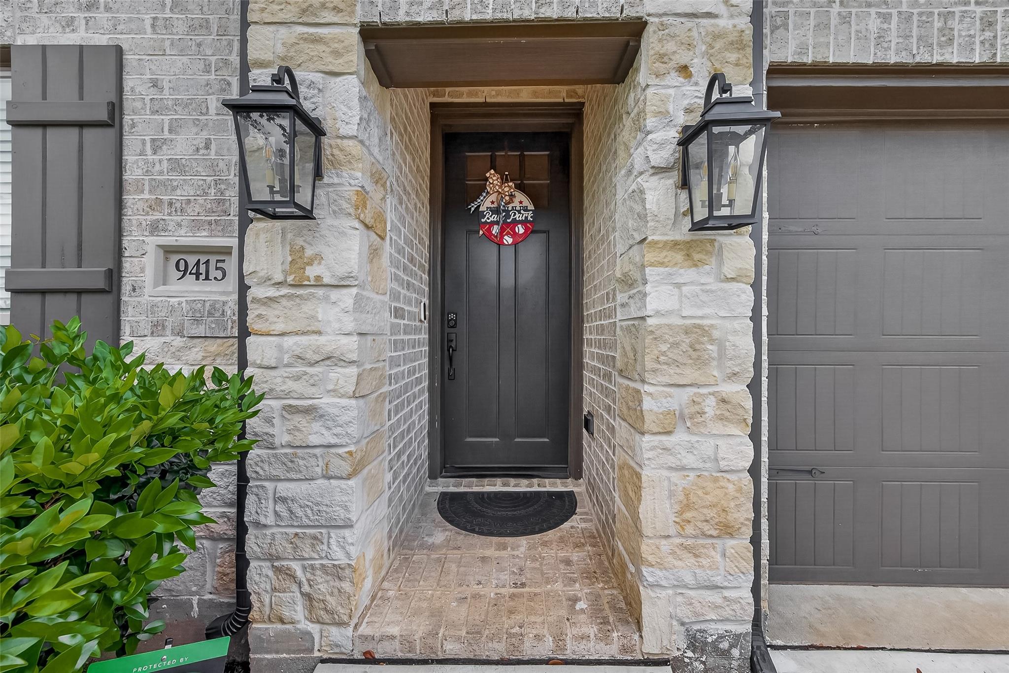 9415 Oakheath Canyon Court