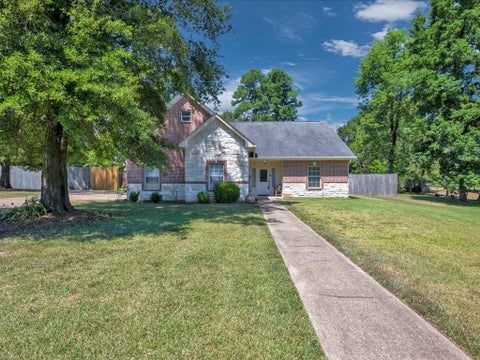 Photo of 290 Austin Lane, Pollok, TX 75969 (MLS # 33633345)