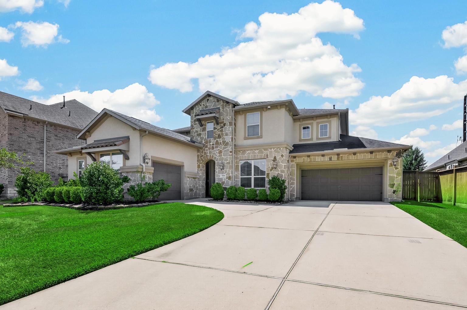 3728 Forest Brook Lane