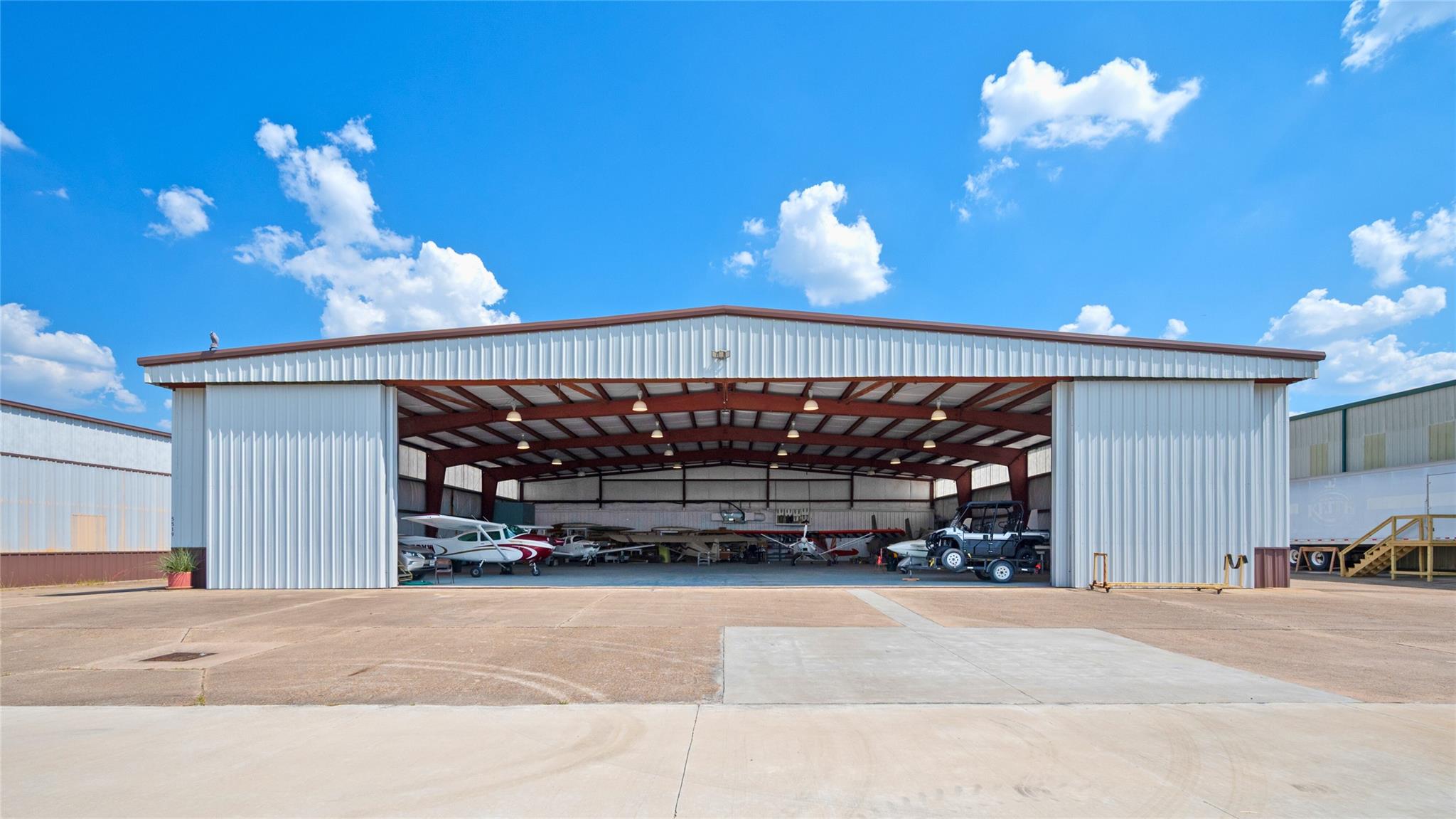 5519 W Arcola Airport