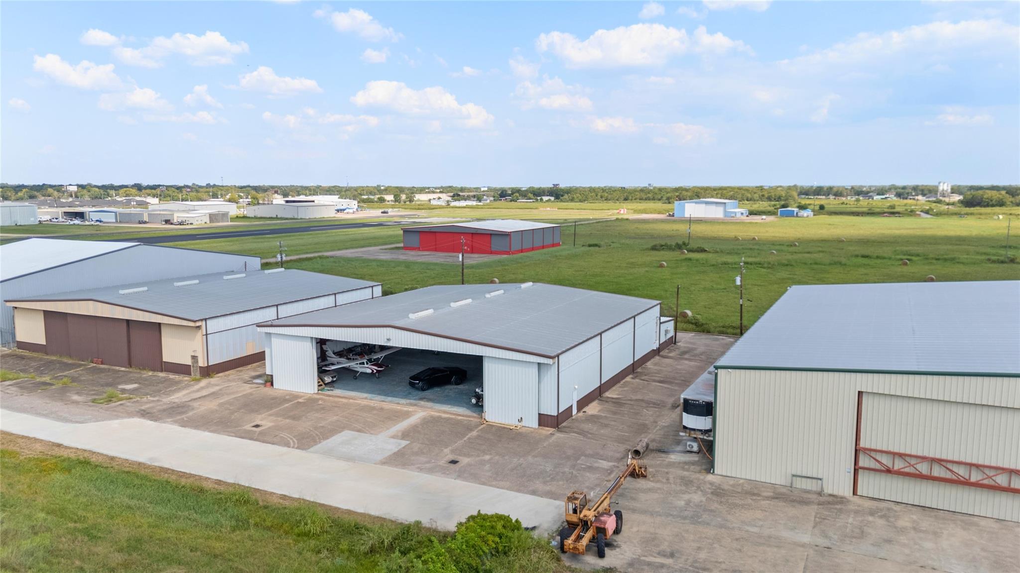 5519 W Arcola Airport
