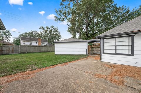 Tiny photo for 3815 Fernglade Drive, Houston, TX 77068 (MLS # 89456622)
