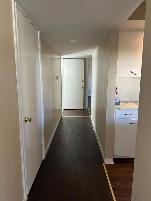 Photo of 800 Travis Street #Magnoli, Columbus, TX 78934 (MLS # 2390427)