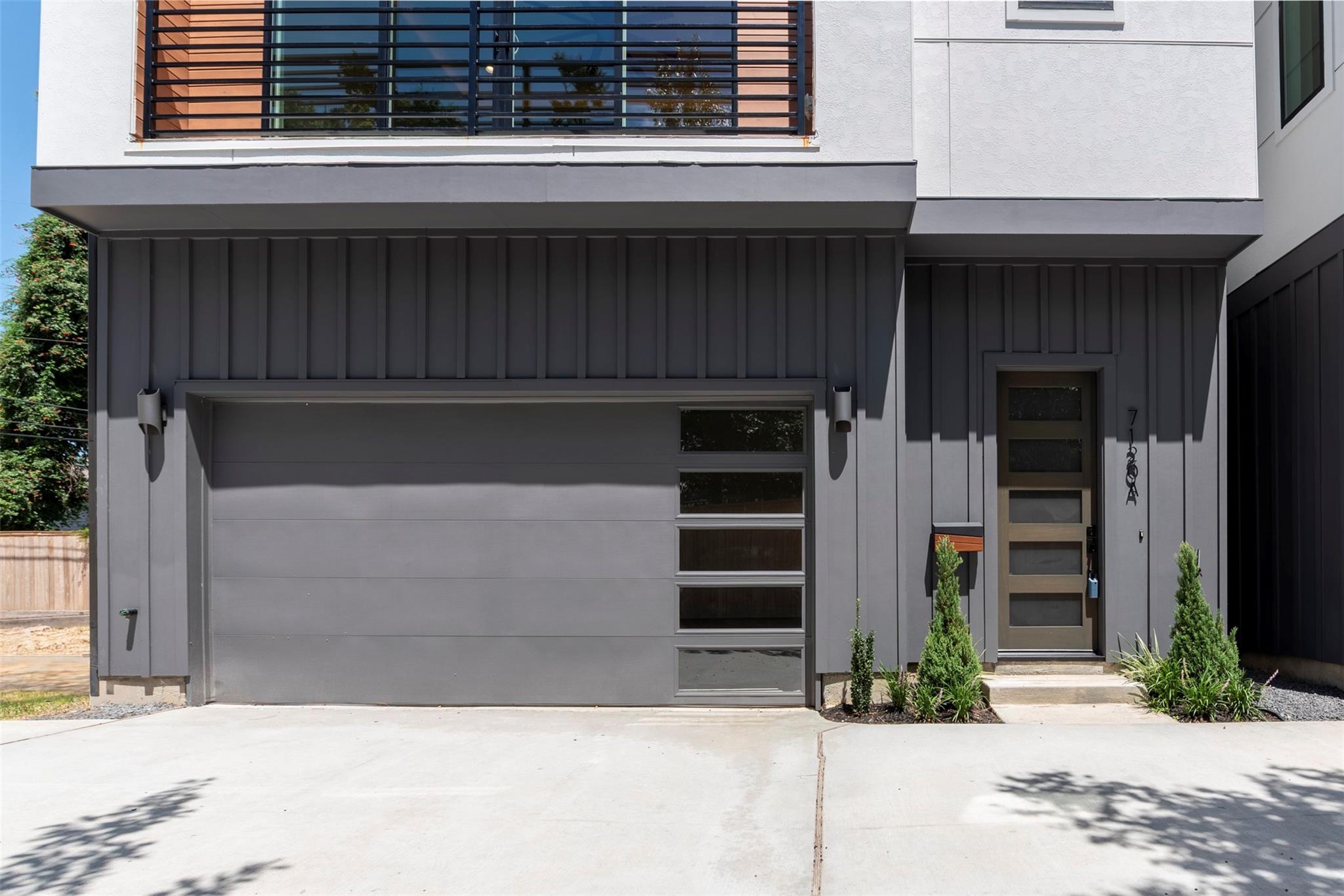 Houston, Texas 77055, United States, 3 Bedrooms Bedrooms, ,4 BathroomsBathrooms,Residential,Active,240025