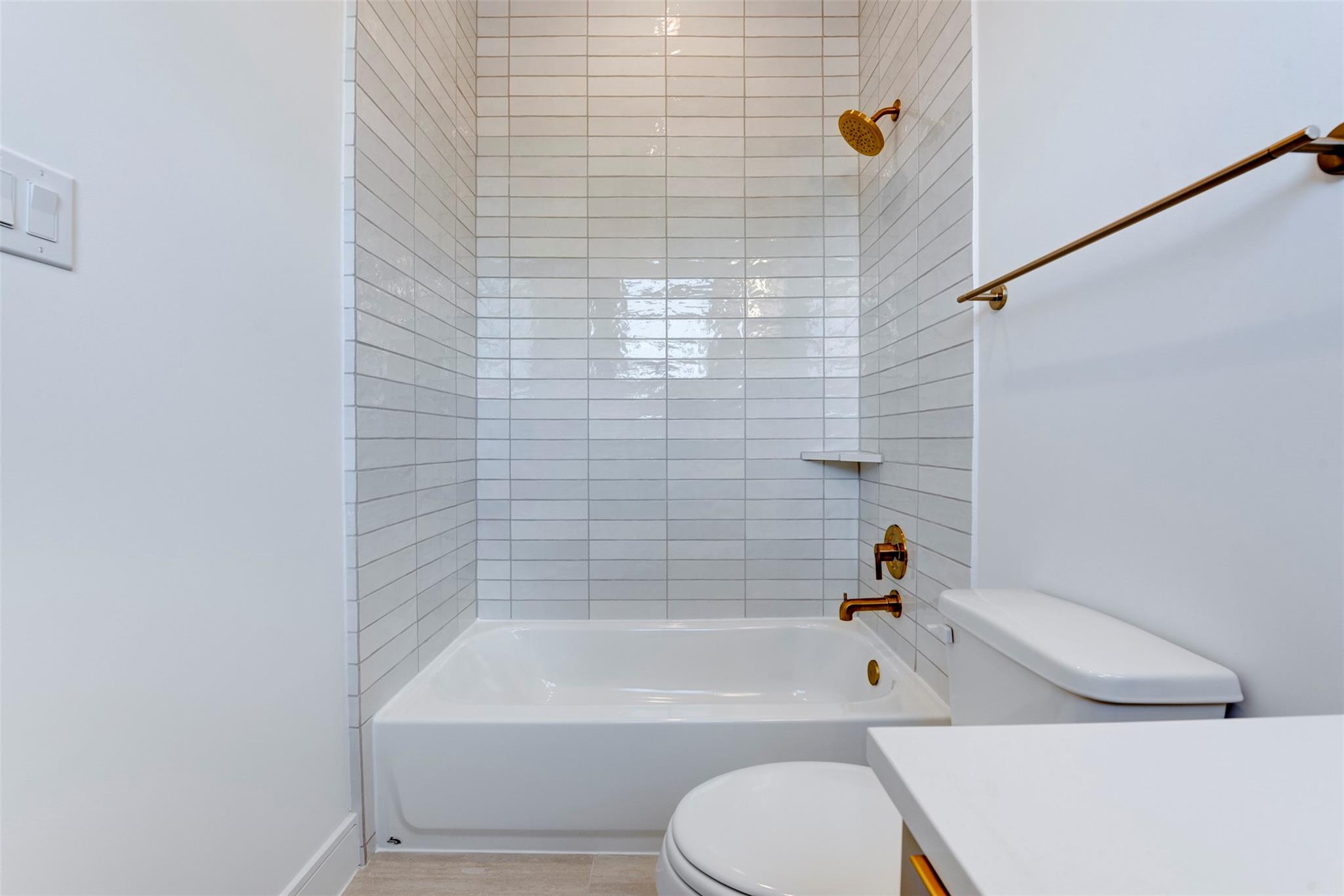 Houston, Texas 77055, United States, 3 Bedrooms Bedrooms, ,4 BathroomsBathrooms,Residential,Active,240025