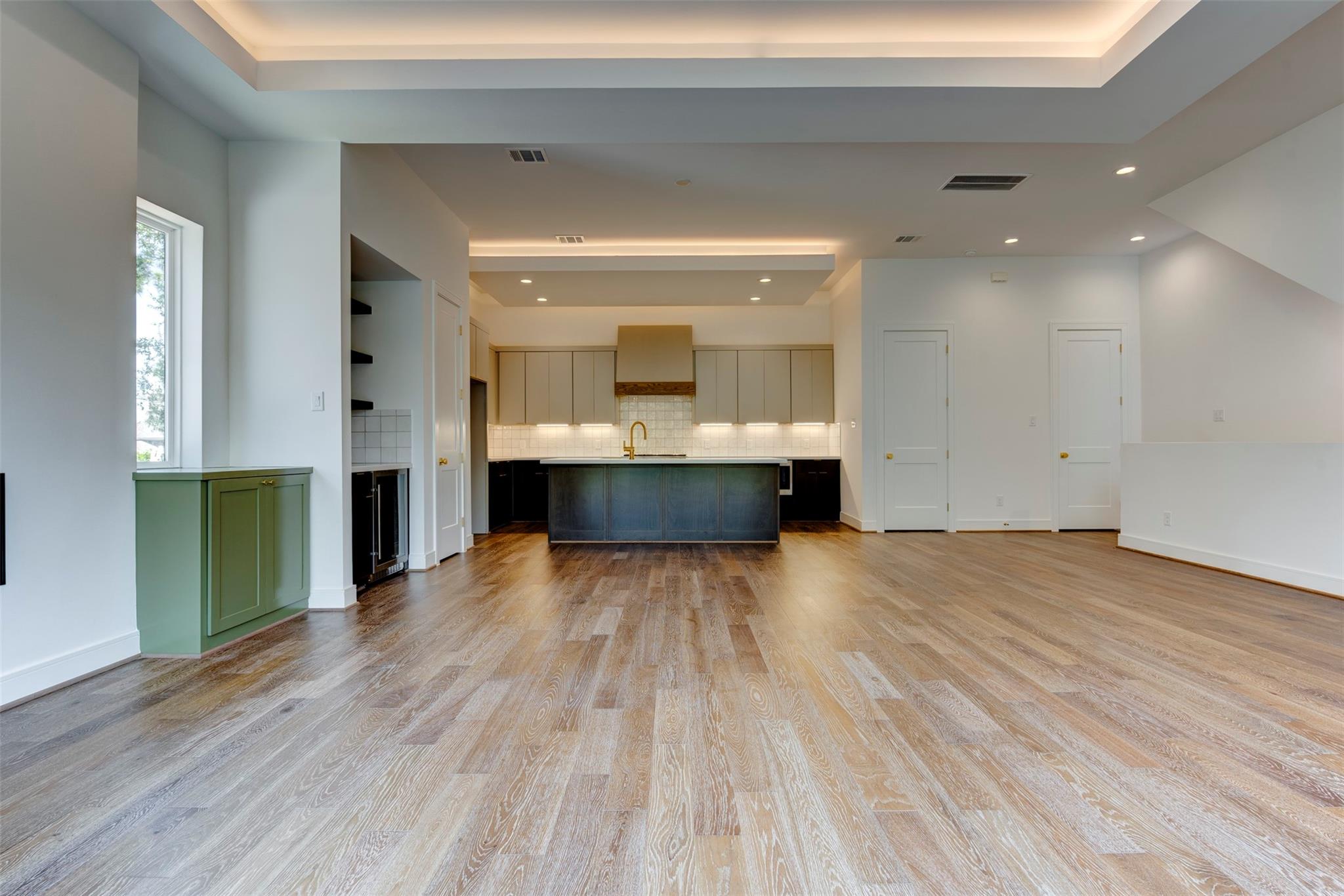 Houston, Texas 77055, United States, 3 Bedrooms Bedrooms, ,4 BathroomsBathrooms,Residential,Active,240025