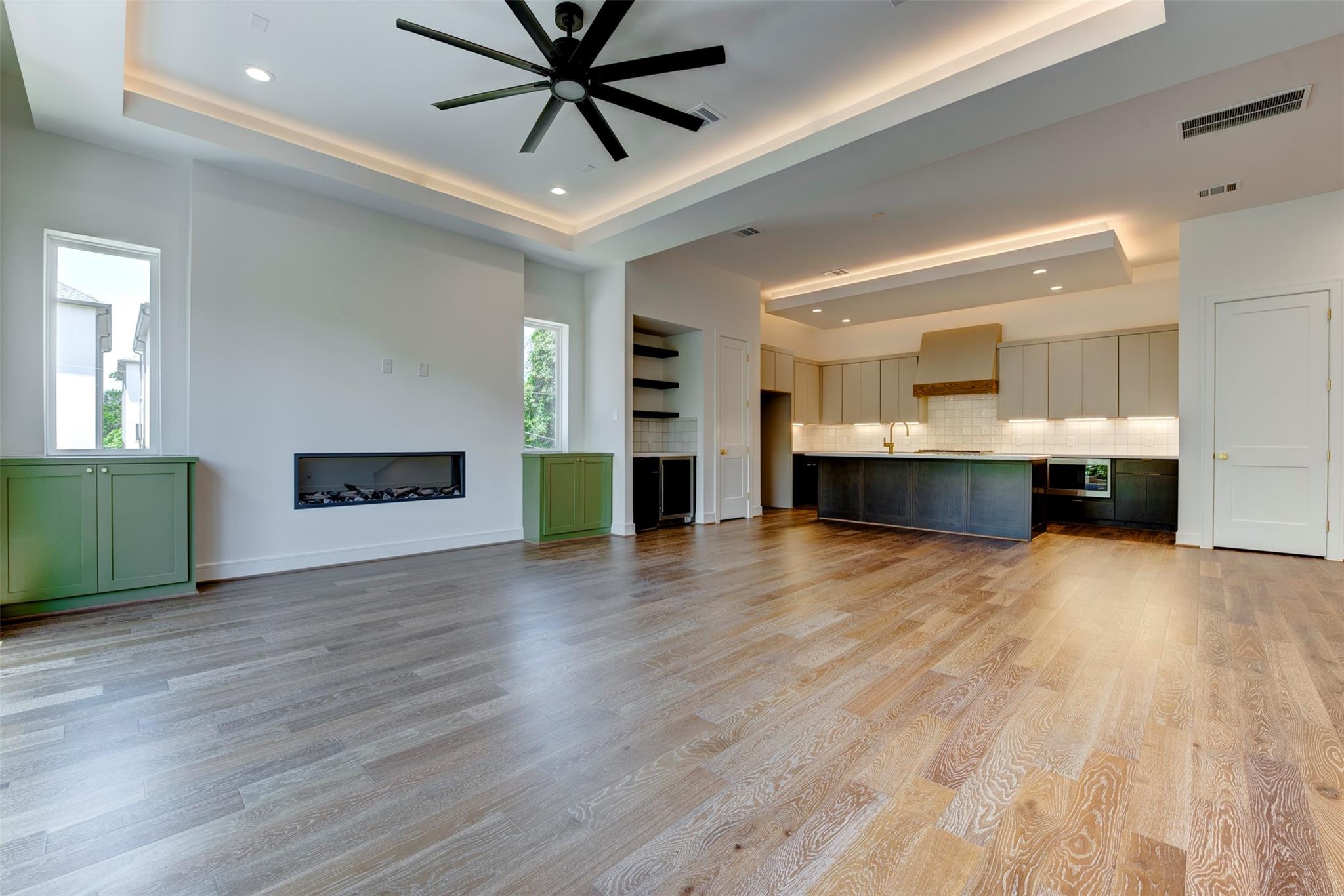 Houston, Texas 77055, United States, 3 Bedrooms Bedrooms, ,4 BathroomsBathrooms,Residential,Active,240025