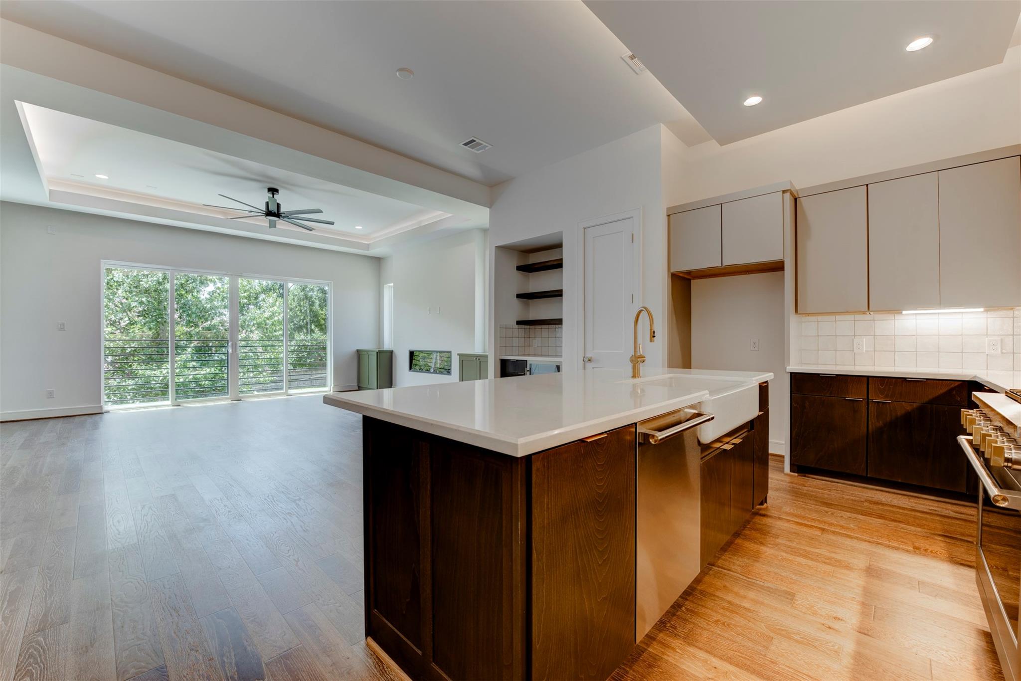 Houston, Texas 77055, United States, 3 Bedrooms Bedrooms, ,4 BathroomsBathrooms,Residential,Active,240025