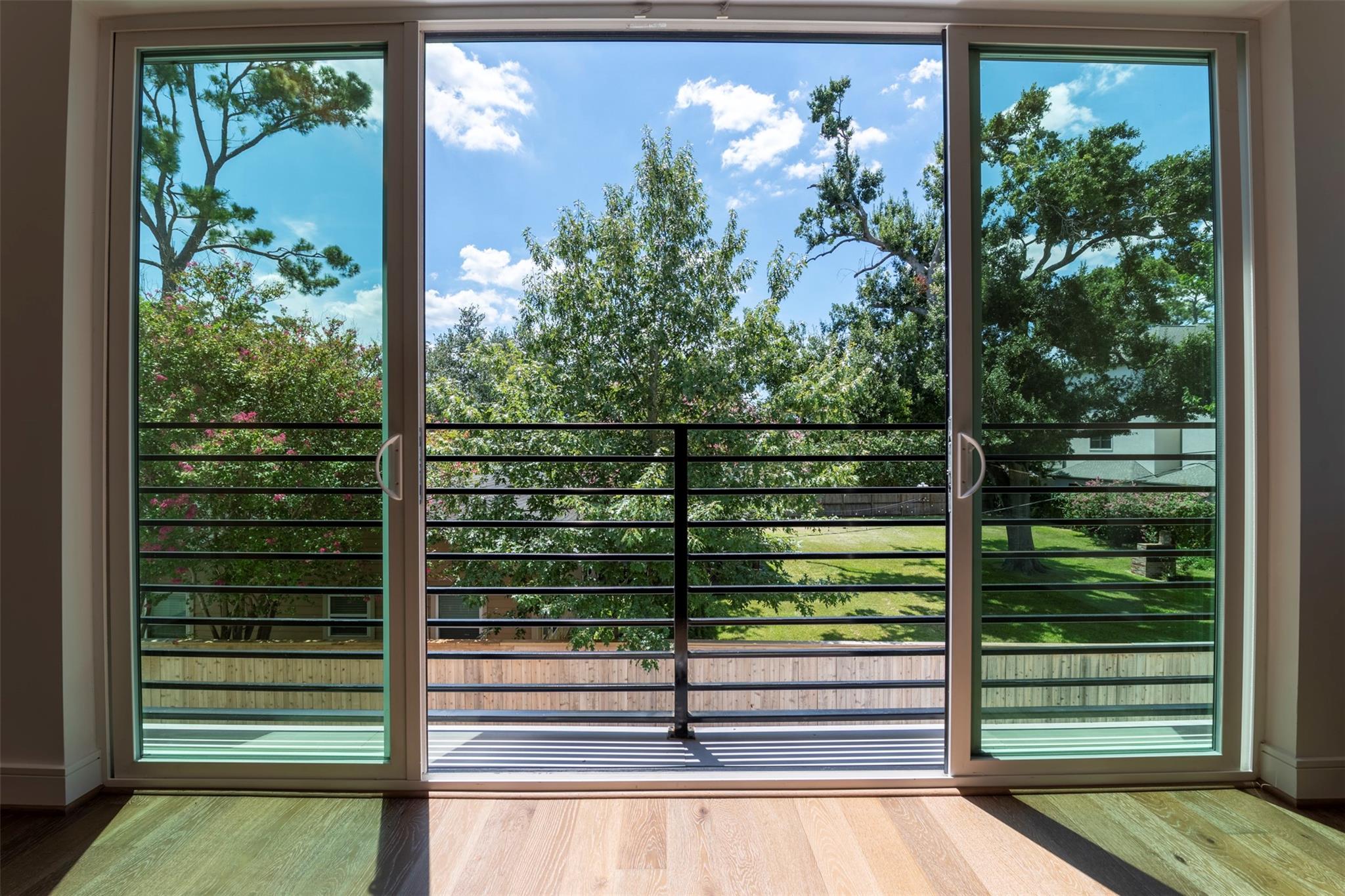 Houston, Texas 77055, United States, 3 Bedrooms Bedrooms, ,4 BathroomsBathrooms,Residential,Active,240025