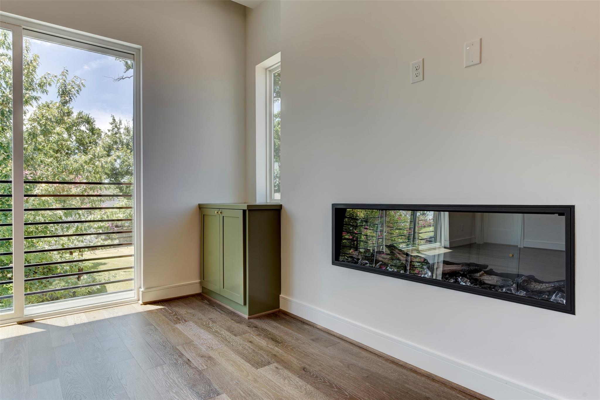 Houston, Texas 77055, United States, 3 Bedrooms Bedrooms, ,4 BathroomsBathrooms,Residential,Active,240025