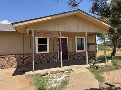 Homes For Sale - 2605 E 19th Street<br/> Lubbock County, Lubbock, TX 79403